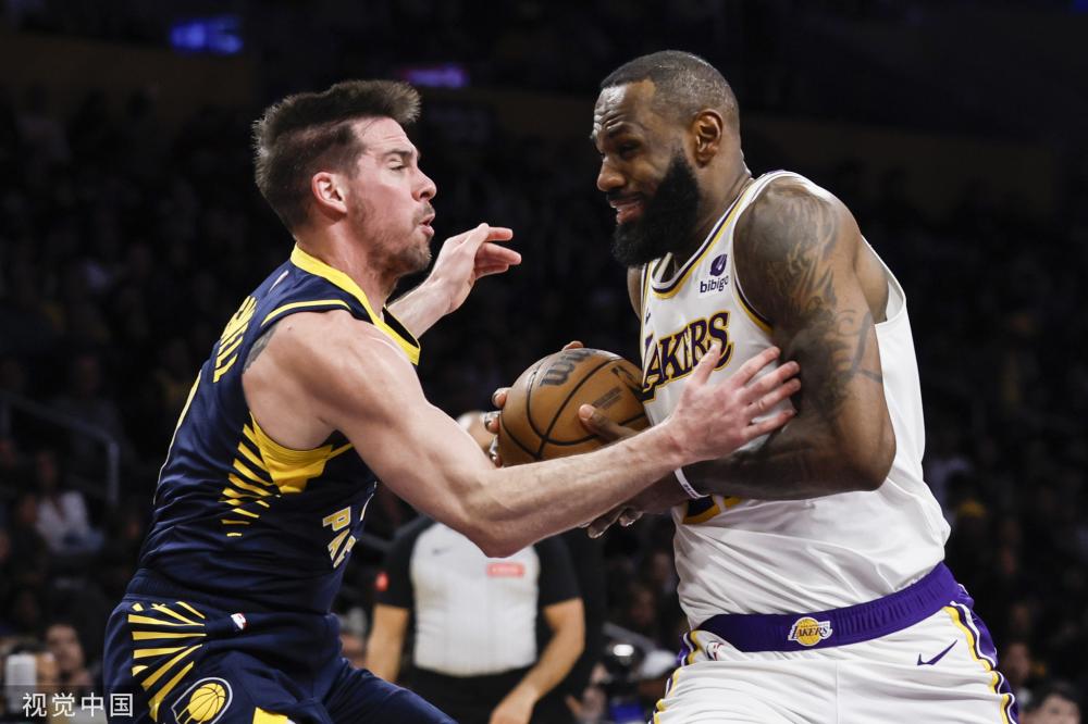 足坛一夜动 足坛一夜动