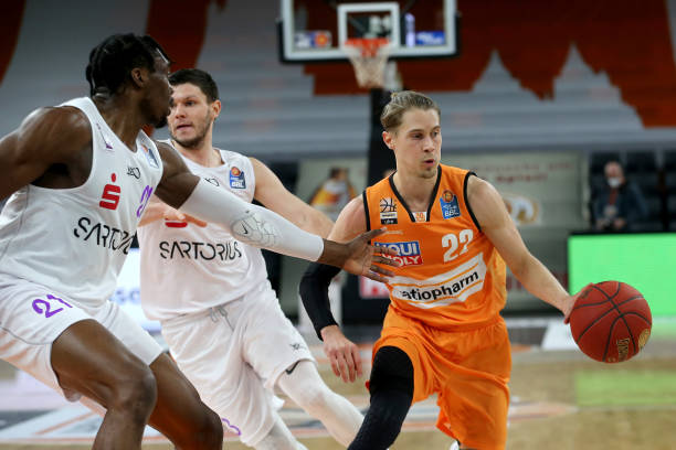 的类似判罚 的类似判罚